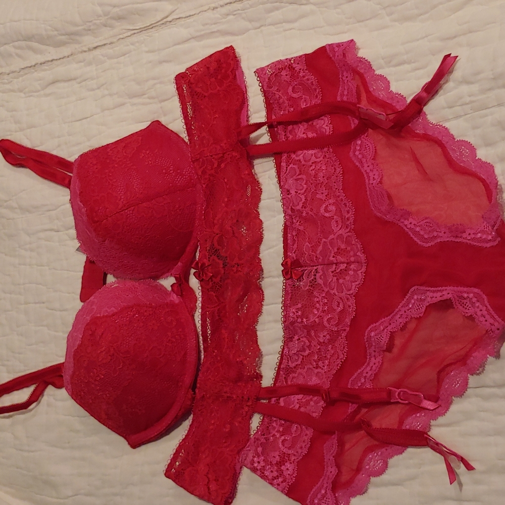 NWOT Victoria's Secret Dream Angel Bundle